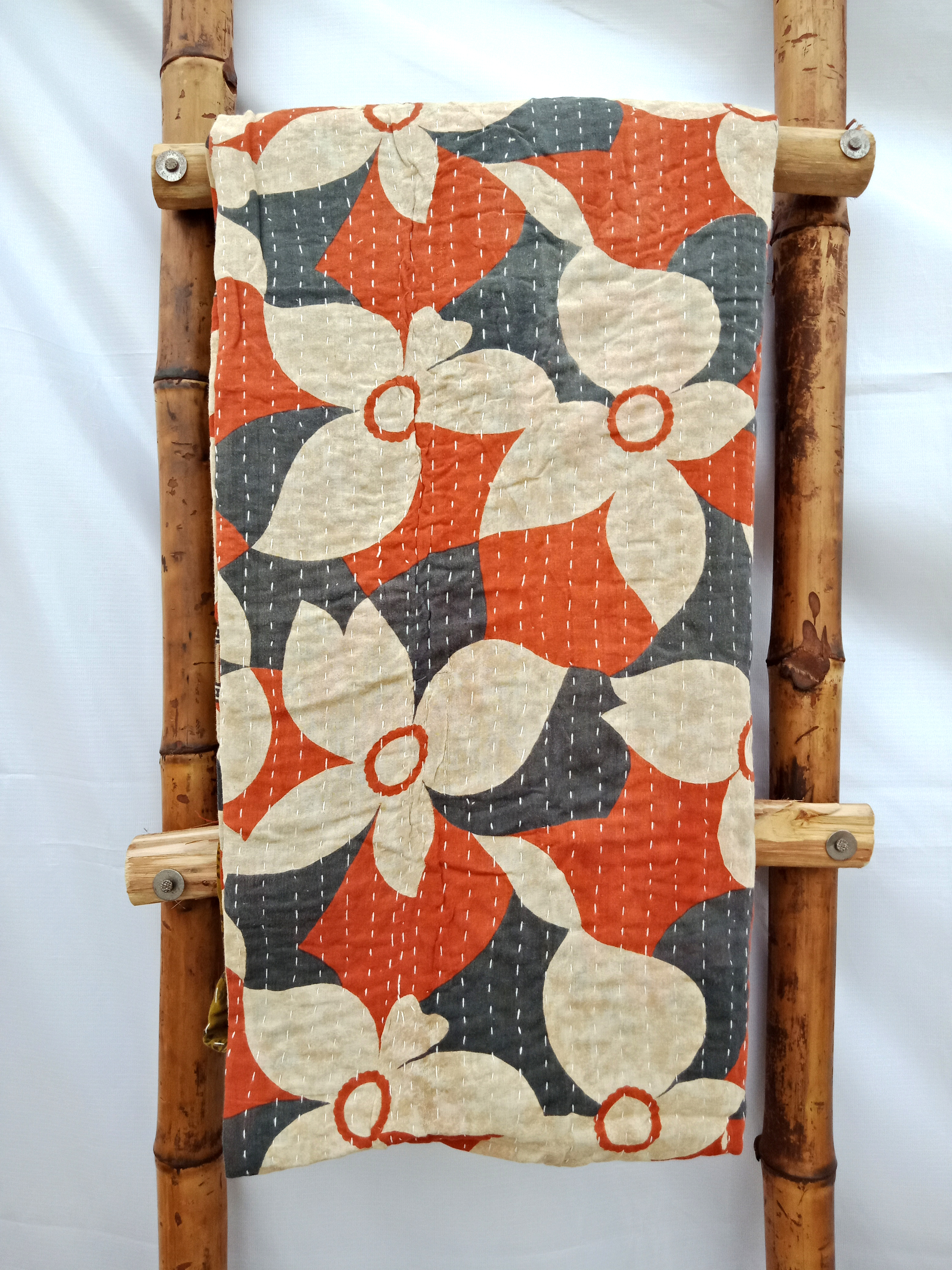 Indian Kantha Quilts | Vintage Kantha Quilt made by artisans