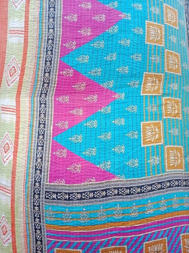 Lotus Indian National Flower Kantha Quilt | Indian Kantha Supplier